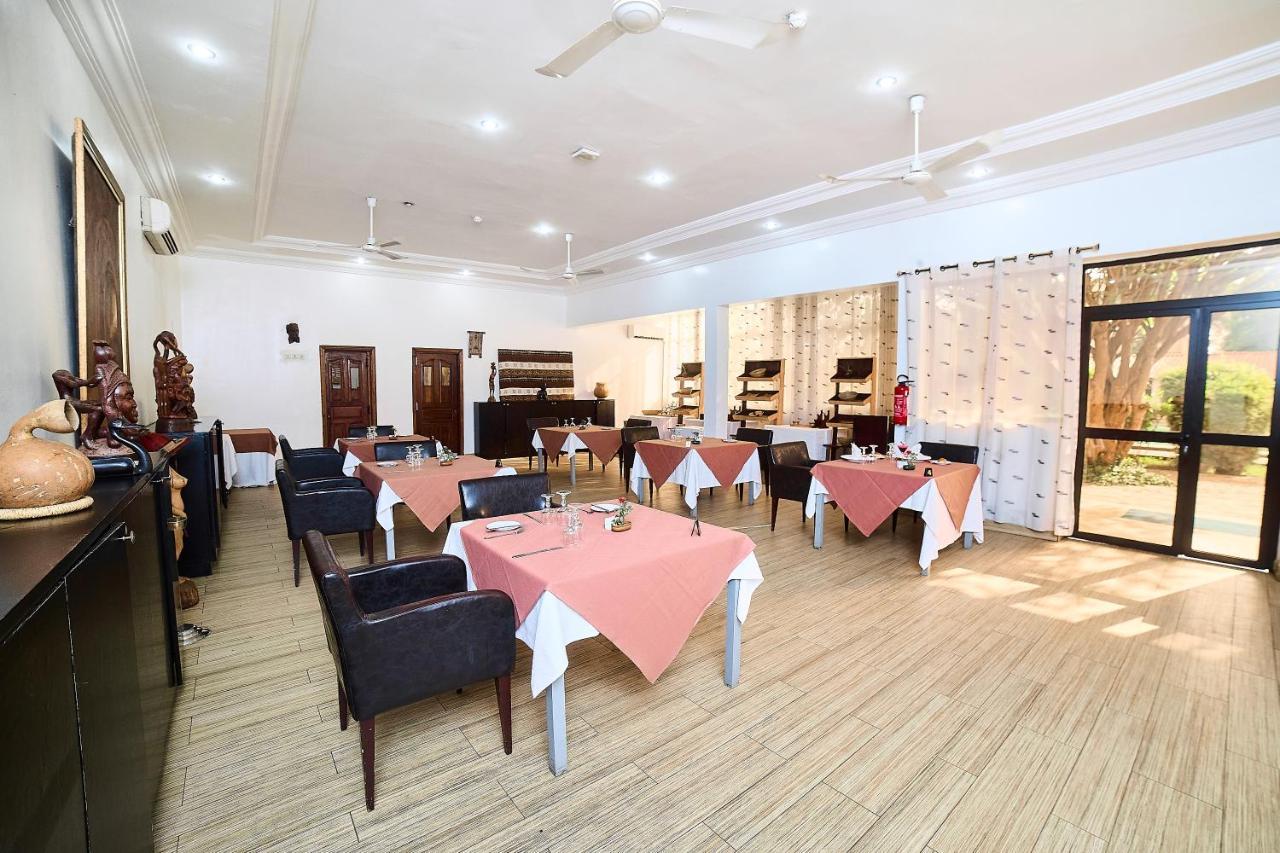 Dunia Hotel Bamako Bagian luar foto