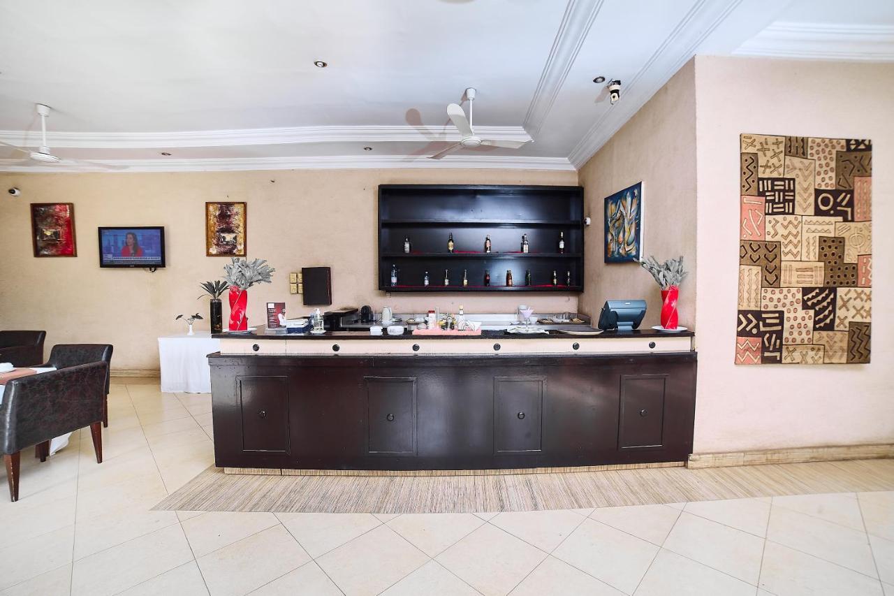 Dunia Hotel Bamako Bagian luar foto