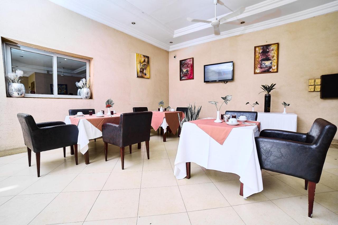 Dunia Hotel Bamako Bagian luar foto