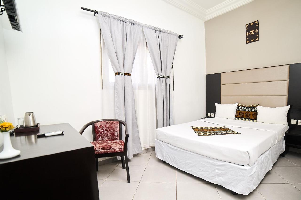 Dunia Hotel Bamako Bagian luar foto