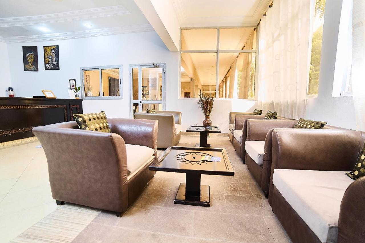 Dunia Hotel Bamako Bagian luar foto